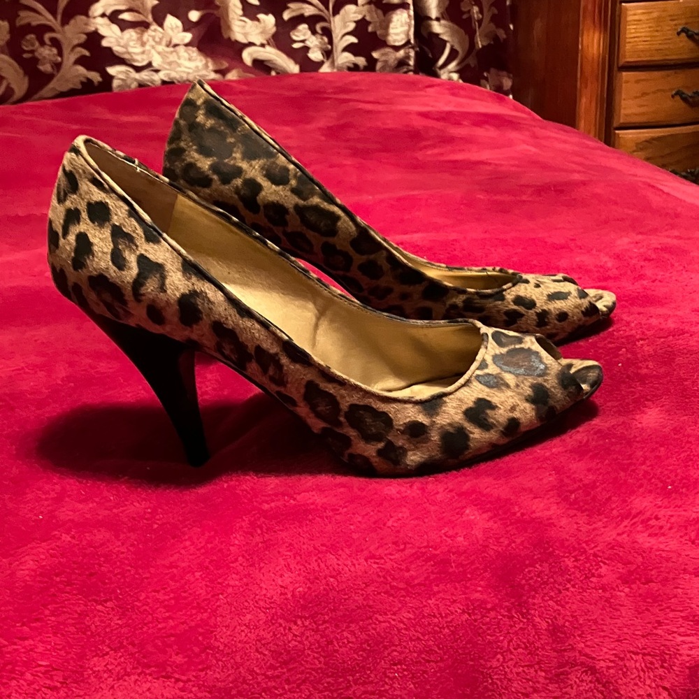 Apostrophe Animal Print Peep Toe Heels